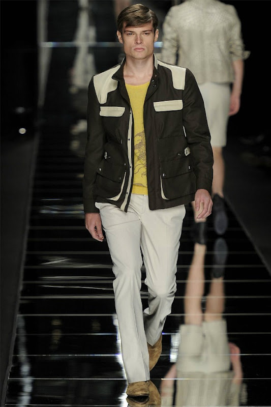 Milan Fashion Week Primavera 2012 - John Richmond (33)