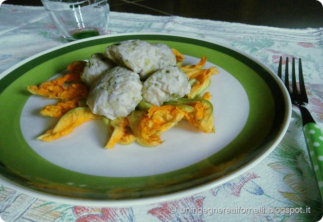 polpette leggere zucchine parmigiano fiori di zucca