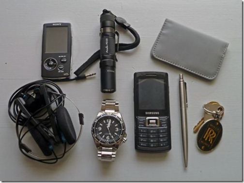 what_men_carry_in_their_pockets_640_50