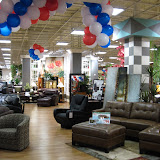 Bob's Furniture - Secaucus, NJ: Visual Merchandising
