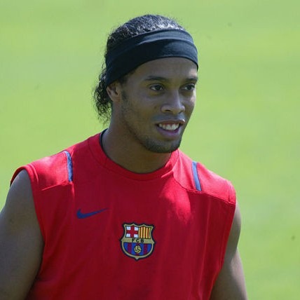 [Ronaldinho%255B1%255D.jpg]