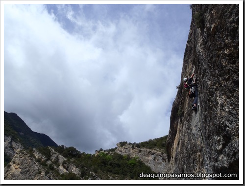 Via Gali-Molero 500m 6b Ae (V A1 Oblig) (Roca Regina, Terradets) (Victor) 0041 Via Gali-Molero 500m 6b Ae (V A1 Oblig) (Roca Regina, Terradets) (Victor) 0041