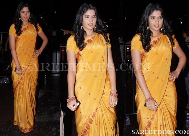 [Deeksha_Seth_Yellow_Saree%255B3%255D.jpg]
