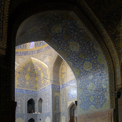 imam khomeini mosque, isfahan october 2007 , Source: http://www.flickr.com/photos/94852245@N00/1809115384 1809115384.jpg