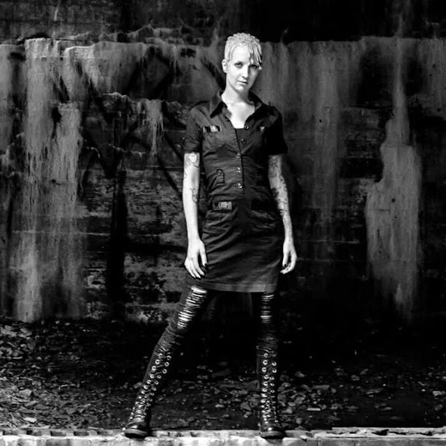 Raivyn dK alt industrial alternative goth model musician entertainer tattoos piercings hot