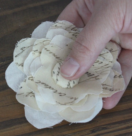 [hand%2520made%2520flower%2520pin%255B5%255D.jpg]