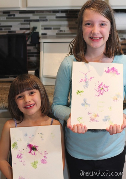 Kids pounded flower art