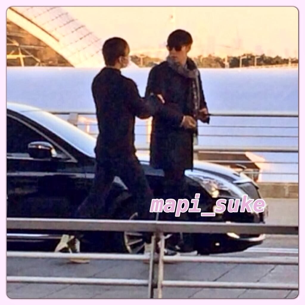 Big Bang - Incheon Airport - 06dec2013 - Fan - Mapi Suke - 01.jpg