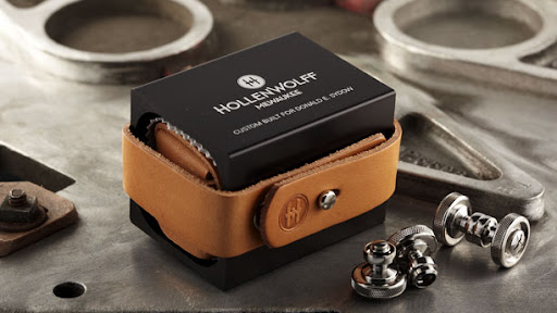 We love how handsome and manly the HollenWolff packaging is. We love how handsome and manly the HollenWolff packaging is.