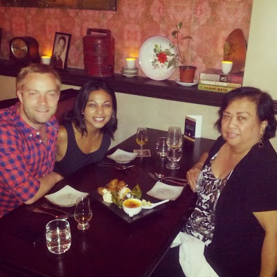dinner at red lantern for mom's first night in Sydney 13 - 2