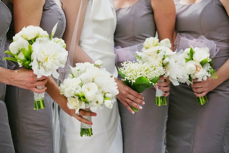 [13%2520Oak%2520and%2520the%2520Owl%2520_%2520White%2520Bridesmaids%2520Bouquets%255B4%255D.jpg]
