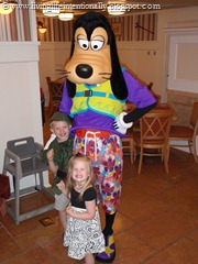 [Disney%25202011%2520125%255B4%255D.jpg]