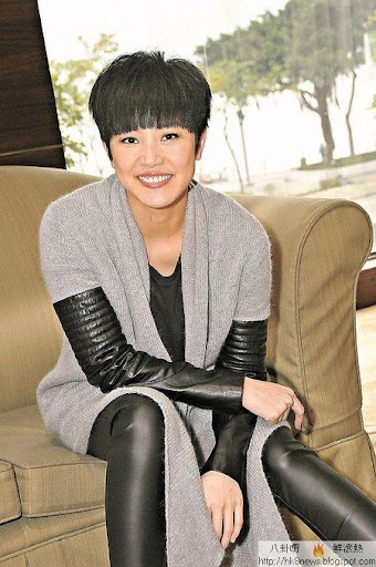 何韻詩旺角激吻黃宗澤