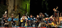 Concerto di apertura
Emanuele Segre
Kaleido Ensemble
musiche di Mussorgsky - Rodrigo - Ravel
Forte di Fuentes
5 luglio 2008 Concerto di apertura
Emanuele Segre
Kaleido Ensemble
musiche di Mussorgsky - Rodrigo - Ravel
Forte di Fuentes
5 luglio 2008