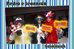 Fotos do evento Pedro e Leonardo - 10.12.11. Foto numero 04 da Social Click Fotografia Digital, do Rio de Janeiro, RJ, que faz fotos divertidas, fotos malucas, fotos com fantasias, fotos na hora, fotografia maluca, fotografia divertida com molduras personalizadas. fotos divertidas malucas foto maluca animadas animado rj rio de janeiro divertida fantasia animada com fotografos casamento fotógrafos para festas 15 anos