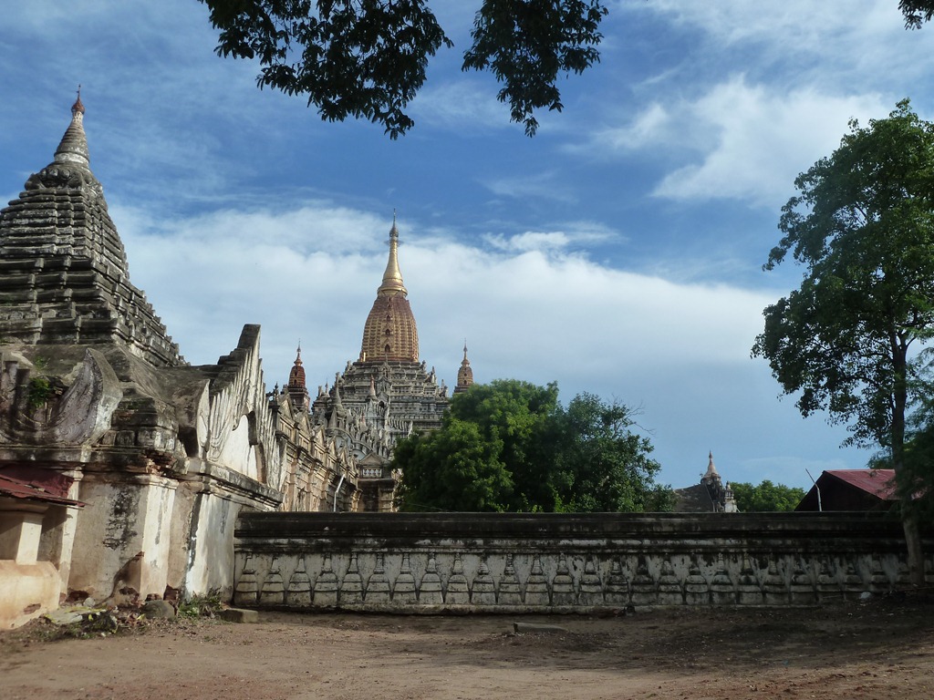 [Myanmar-Bagan-Ananda-Temple-7--Septe%255B7%255D.jpg]