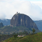 El peñón de Guatapé El peñón de Guatapé