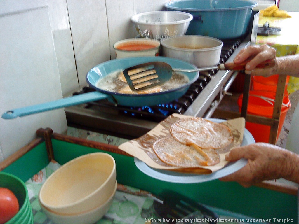 [TACOS-BLANDITOS--29.jpg]