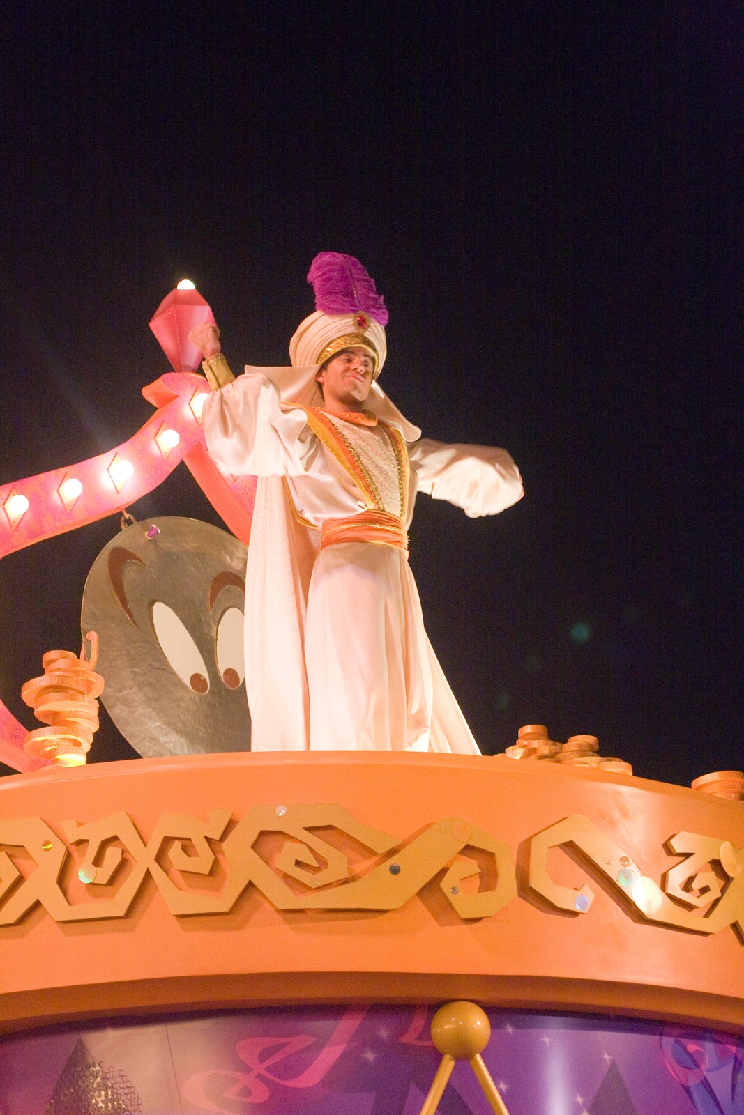[soundtastic%2520parade%2520Aladdin%25202%255B3%255D.jpg]