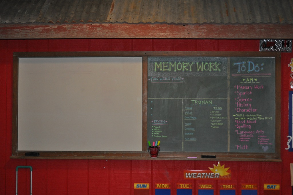 [schoolbarn%2520026%255B4%255D.jpg]