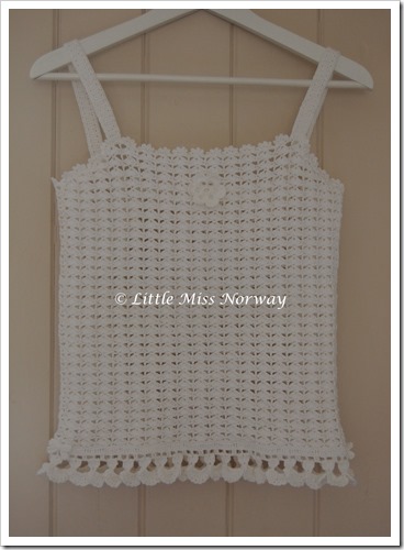 WHITE CROCHET CAMI1