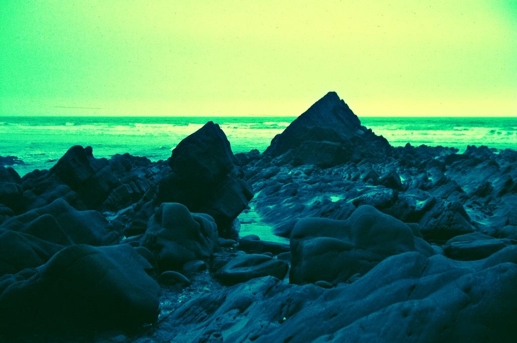 [Coastal-Rocks-42---XPRO%255B6%255D.jpg]