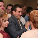 Felicitaciones del público al nuevo Alcalde.