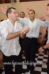 Fotos do evento Taiane e Tadeu. Foto numero 3509 do estudio Foto Arte Digital, de Itaborai, RJ, que faz fotografia de casamentos (fotos de casamento), fotos de aniversario (fotografia de aniversario), fotos de 15 anos, fotos de criancas (fotografia infantil), fotos de eventos sociais, videos de casamento, videos de 15 anos, videos de making-of, videos de aniversario, video infantil (video de criancas) e videos de eventos sociais. Fotojornalismo e videojornalismo em Itaborai, RJ.