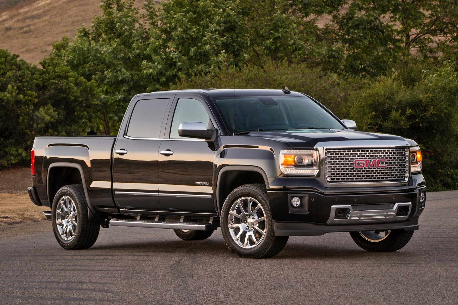 GMC-Sierra1%25255B2%25255D.jpg