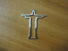Cristo Fotos do evento Pingentes. Foto numero 6312 da designer de joias de Patricia Madeira, de Brasilia, DF, que cria colecoes de joias, aneis, brincos, pingentes, braceletes e outras joias de vanguarda.