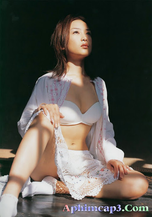 Hình ảnh gái đẹp gái xinh nhật bản mặc bikini 2012 Hình ảnh gái đẹp gái xinh nhật bản mặc bikini 2012