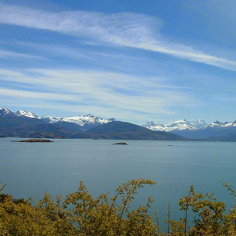 Il Monte San Valentin, o Monte San Clemente, è la più alta montagna della Patagonia.