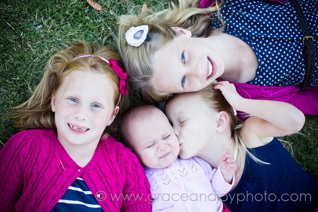 [20111105_graceandjoyphotography_094_.jpg]