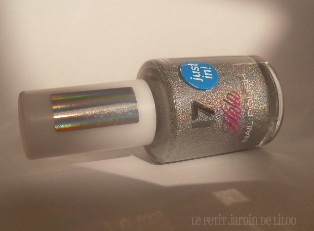 07-17-cosmetics-holo-silver-nail-polish-review-swatch