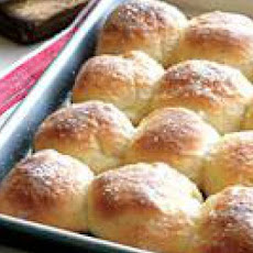 Dinner Rolls for a Crowd