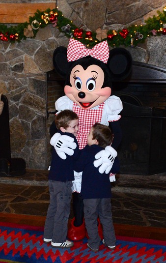 [Disney-Saturday127.jpg]