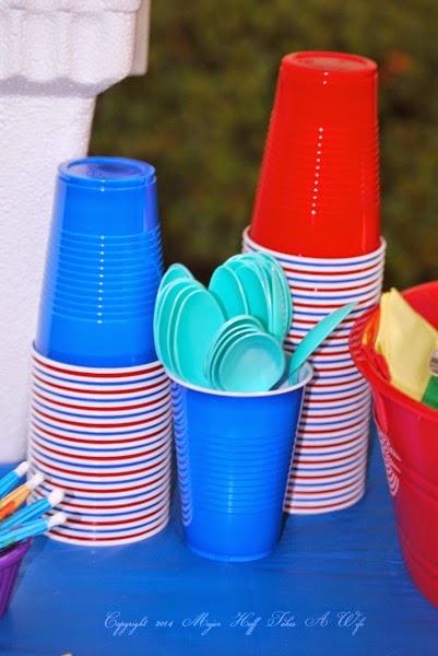 Stacked colored cups with amazing Bahama Bucks Color changing spoons.jpg Stacked colored cups with amazing Bahama Bucks Color changing spoons