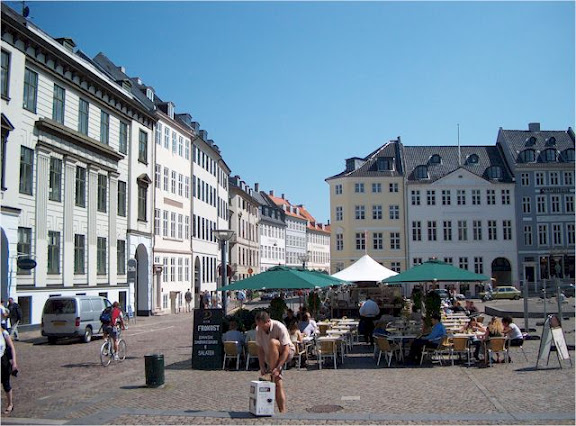 Street cafe in Copenhagen