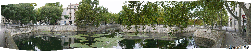 [Panorama%2520canal%2520de%2520la%2520fontaine%2520n%25C3%25AEmes%255B2%255D.gif]
