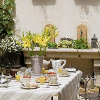 [Les-Hautes-Bruyeres-La-Romantique-3_banniere1%255B5%255D.jpg]