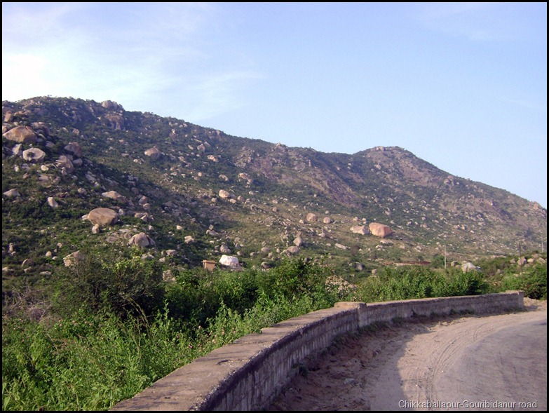 Chikkaballapur-Gouribidanur road