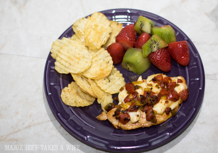 20 minutes or less Chicken dinner. 3 Pepper Chicken. Holiday Memories with Mezzetta! This easy lunch or dinner recipe will have you sailing through the holidays. Casual enough for everyday, but colorful enough for a holiday feast! Features 3 different peppers and packs a flavorful punch! All in less than 20 minutes! There is also a coupon for Mezzetta products as well as a chance to win 1 of 31 Holiday Gift Baskets! #MezzettaMemories #SharingJoy #Chicken #Peppers #Easy #dinner #recipe 20 minutes or less Chicken dinner. Holiday Memories with Mezzetta! This easy lunch or dinner recipe will have you sailing through the holidays. Casual enough for everyday, but colorful enough for a holiday feast! Features 3 different peppers and packs a flavorful punch! All in less than 20 minutes! There is also a coupon for Mezzetta products as well as a chance to win 1 of 31 Holiday Gift Baskets! #MezzettaMemories #SharingJoy #Chicken #Peppers #Easy #dinner #recipe