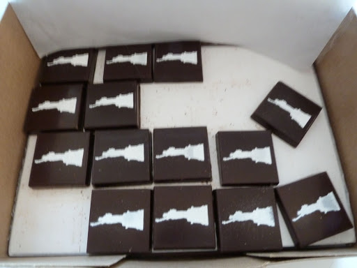 Hello!Lucky's illustration of the Statue of Liberty was sent to Edward Marc Chocolatiers, and printed on perfectly sharp dark chocolate squares.
