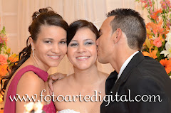 Fotos do evento Simone e Fabio. Foto numero 8629 do estudio Foto Arte Digital, de Itaborai, RJ, que faz fotografia de casamentos (fotos de casamento), fotos de aniversario (fotografia de aniversario), fotos de 15 anos, fotos de criancas (fotografia infantil), fotos de eventos sociais, videos de casamento, videos de 15 anos, videos de making-of, videos de aniversario, video infantil (video de criancas) e videos de eventos sociais. Fotojornalismo e videojornalismo em Itaborai, RJ.