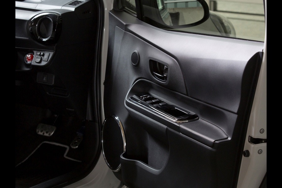 [Toyota-Aqua-G-Sports-7%255B3%255D.jpg]