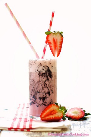 Strawberry-Milk-Marla-Meridith-IMG_4915