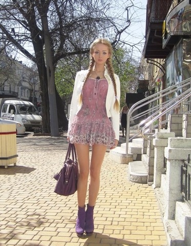 [valeria-lukyanova-barbie-doll--3%255B2%255D.jpg]