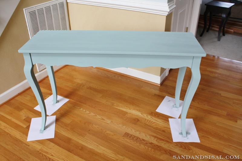 [table-painted-in-ASCP-800x5333.jpg]