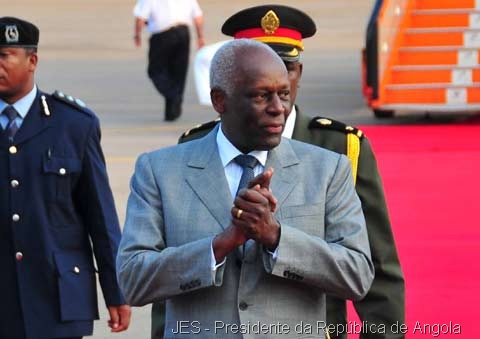 [jose%2520eduardo%2520dos%2520santos%2520pr%2520de%2520angola%255B10%255D.jpg]