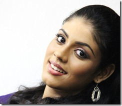 Actress Iniya in Kan Pesum Varthaigal Latest Photos